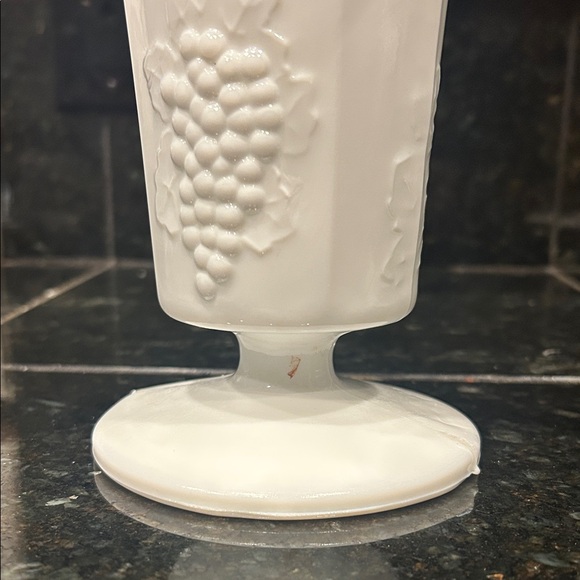 Vintage Indiana milk glass vase with Harvest Moon pattern. 10 inches tall 5 wide - Picture 4 of 4